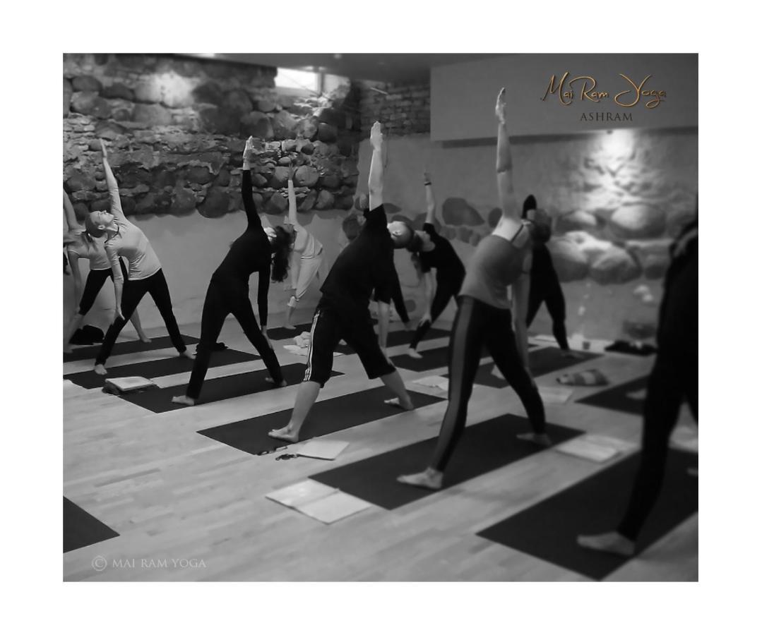 Mai Ram Yoga House Acomodação com café da manhã VNO Exterior foto